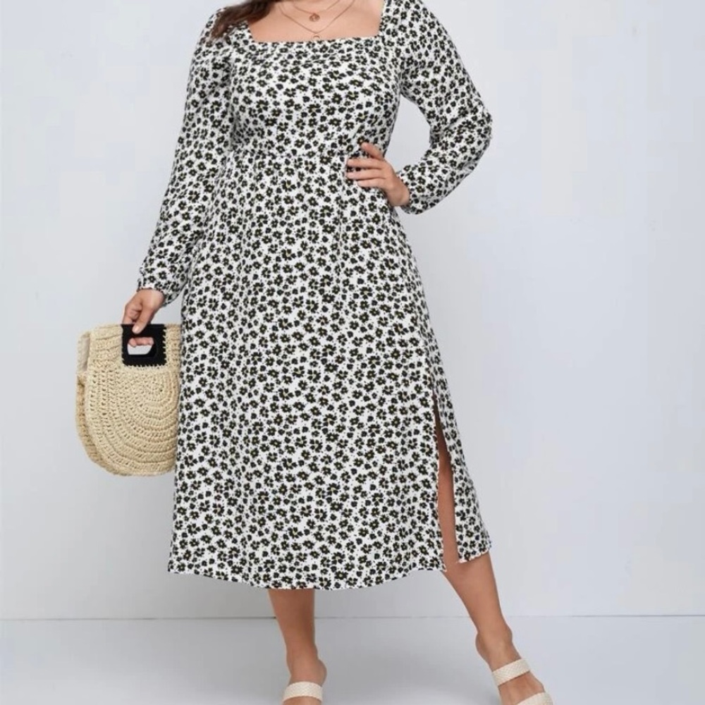 SHEIN Plus Ditsy Floral Square Neck Dress